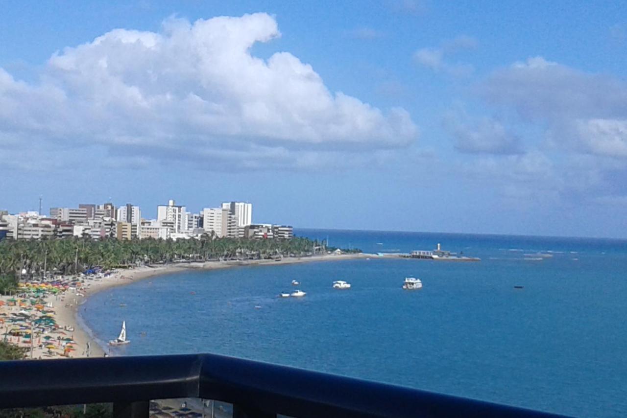 Na Beira Mar De Pajucara- Edif Neo- Apartamento Quarto E Sala- Tem Varanda - Vista Lateral Do Mar- Rua Julio Plech Filho 60 Esquina Com Avenida Doutor Antonio Gouveia - Consumo Eletrico E Pago No Ckeck-Out 1Kwh E 1,35 Reias Maceió Eksteriør bilde