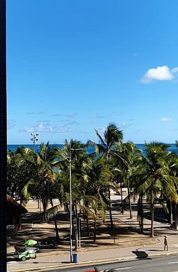 Na Beira Mar De Pajucara- Edif Neo- Apartamento Quarto E Sala- Tem Varanda - Vista Lateral Do Mar- Rua Julio Plech Filho 60 Esquina Com Avenida Doutor Antonio Gouveia - Consumo Eletrico E Pago No Ckeck-Out 1Kwh E 1,35 Reias Maceió Eksteriør bilde