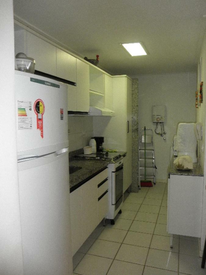 Na Beira Mar De Pajucara- Edif Neo- Apartamento Quarto E Sala- Tem Varanda - Vista Lateral Do Mar- Rua Julio Plech Filho 60 Esquina Com Avenida Doutor Antonio Gouveia - Consumo Eletrico E Pago No Ckeck-Out 1Kwh E 1,35 Reias Maceió Eksteriør bilde