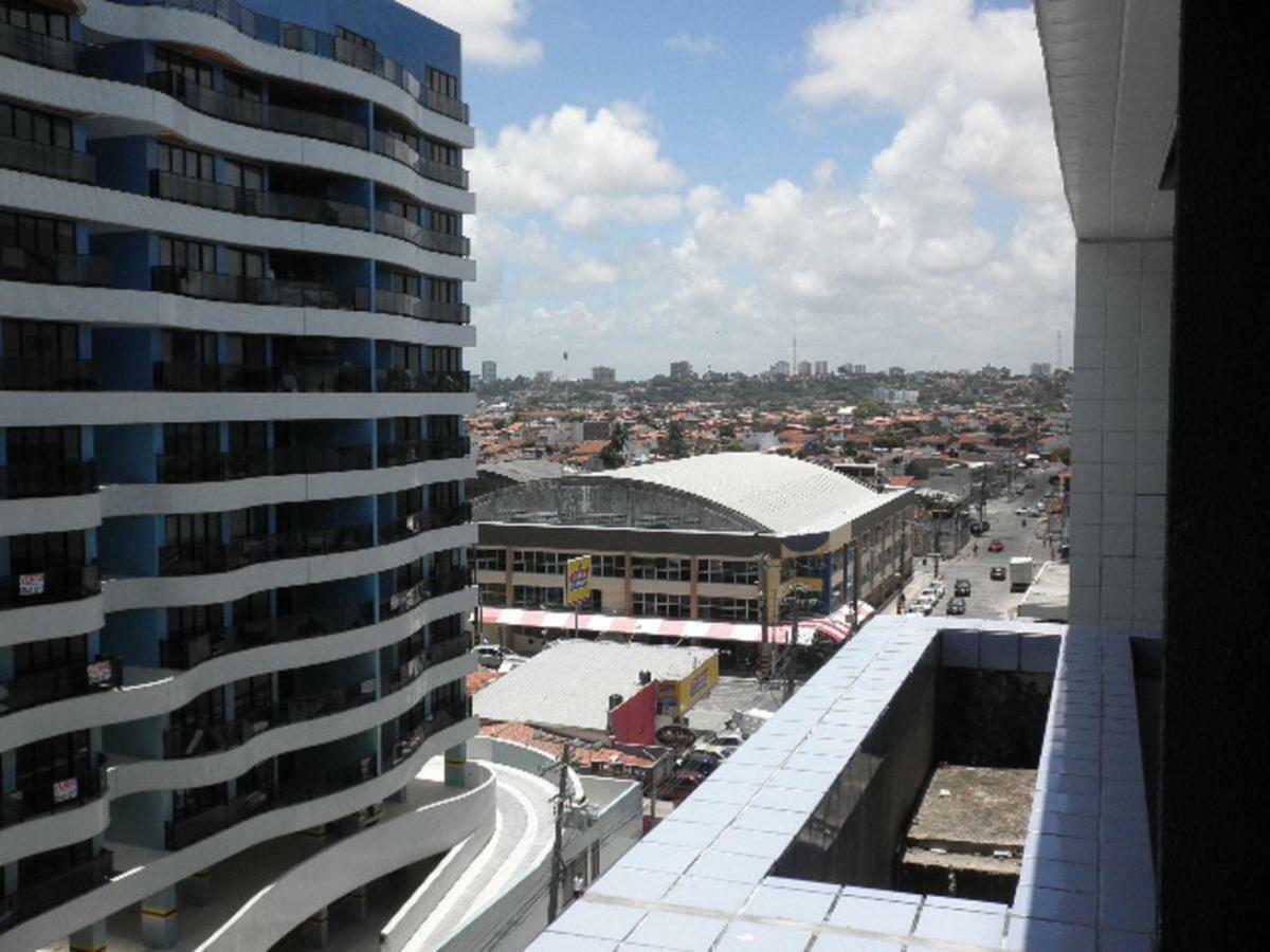 Na Beira Mar De Pajucara- Edif Neo- Apartamento Quarto E Sala- Tem Varanda - Vista Lateral Do Mar- Rua Julio Plech Filho 60 Esquina Com Avenida Doutor Antonio Gouveia - Consumo Eletrico E Pago No Ckeck-Out 1Kwh E 1,35 Reias Maceió Eksteriør bilde